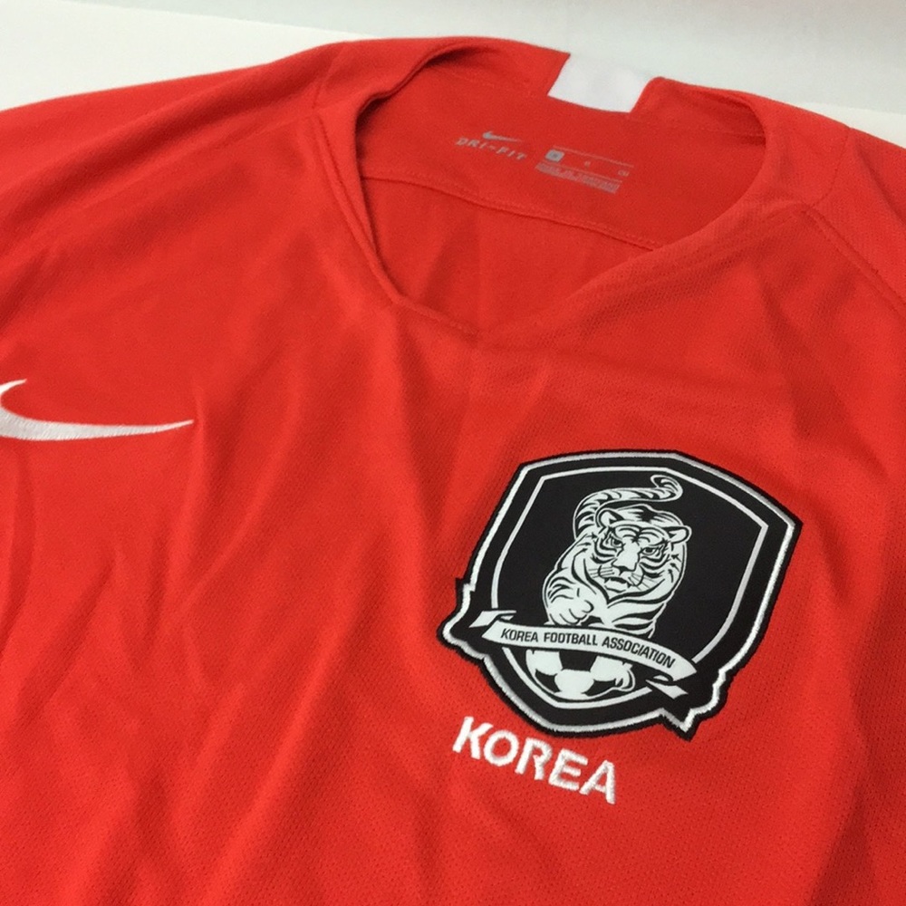 Nike South Korea 2018 Home Jersey National Team - Picture 2 of 11